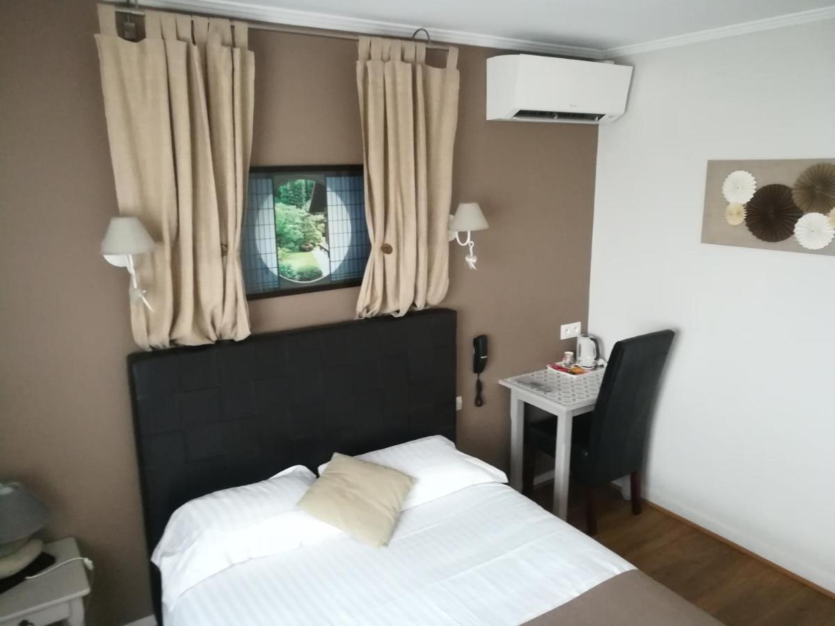 Contact Hotel Du Relais Туар Экстерьер фото