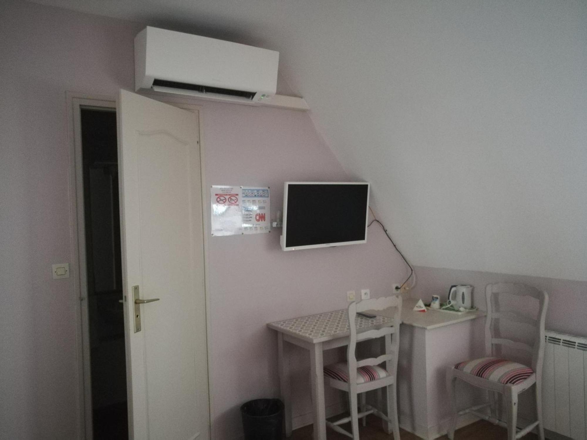 Contact Hotel Du Relais Туар Номер фото
