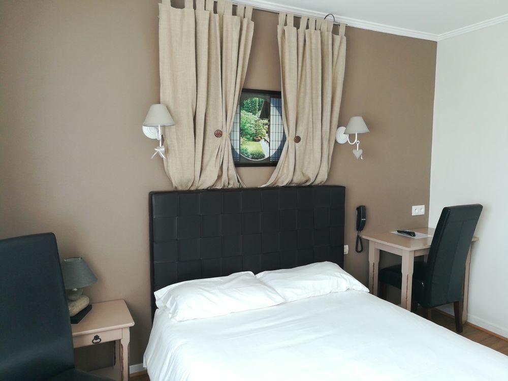 Contact Hotel Du Relais Туар Экстерьер фото