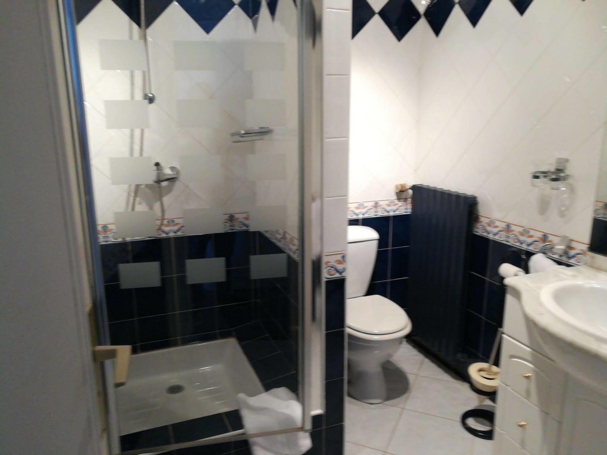 Contact Hotel Du Relais Туар Экстерьер фото