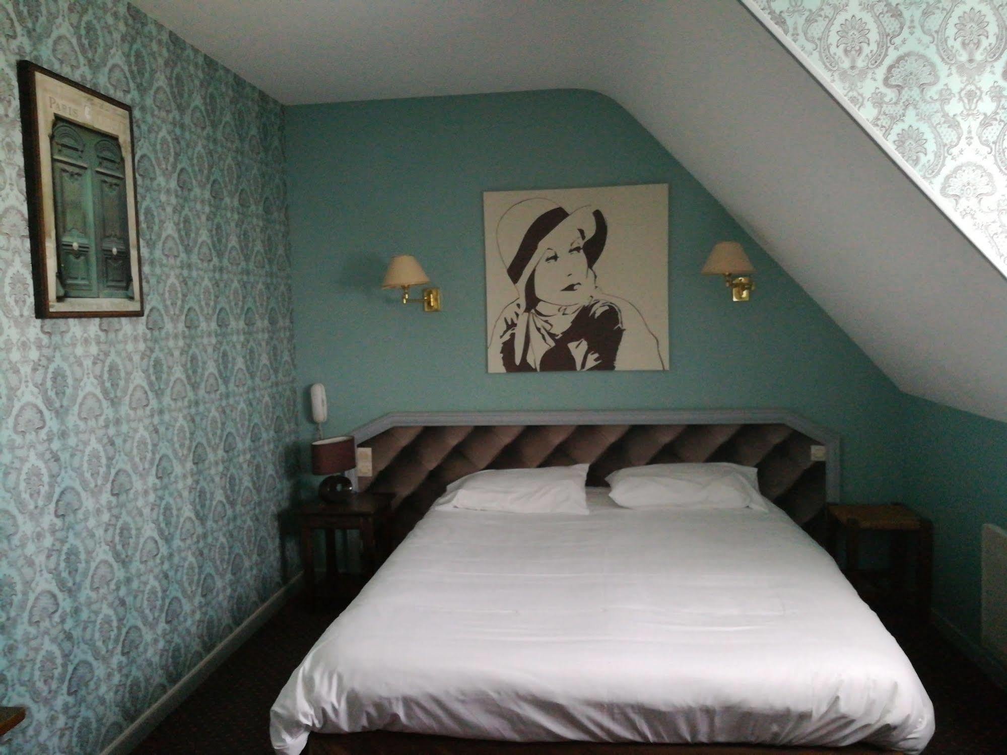 Contact Hotel Du Relais Туар Экстерьер фото
