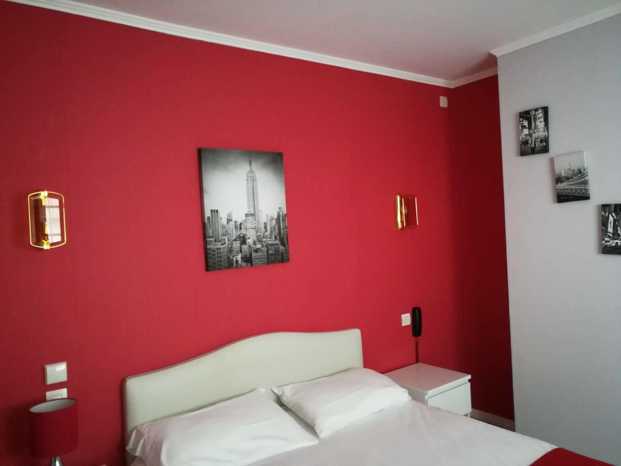 Contact Hotel Du Relais Туар Экстерьер фото
