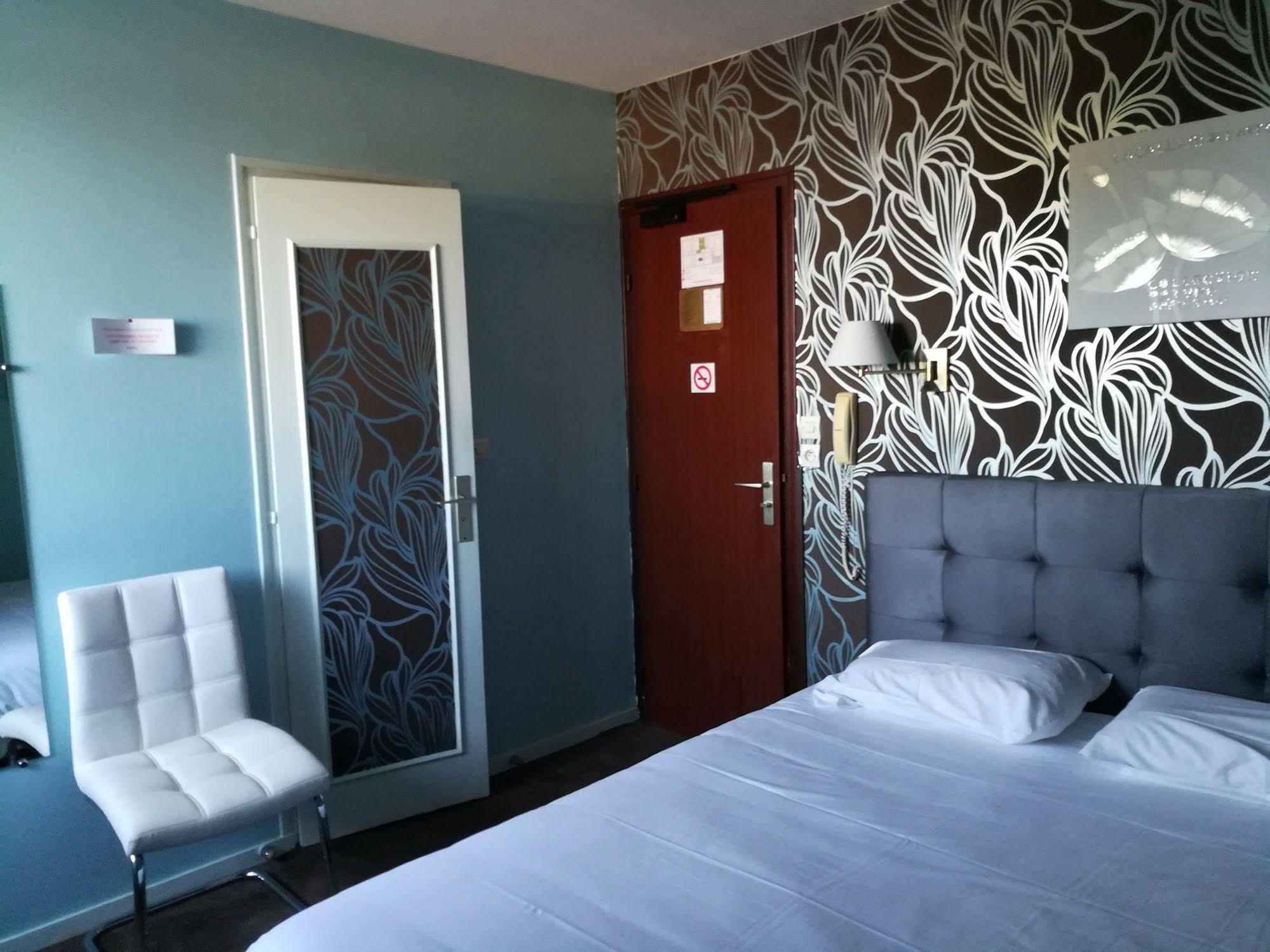 Contact Hotel Du Relais Туар Экстерьер фото